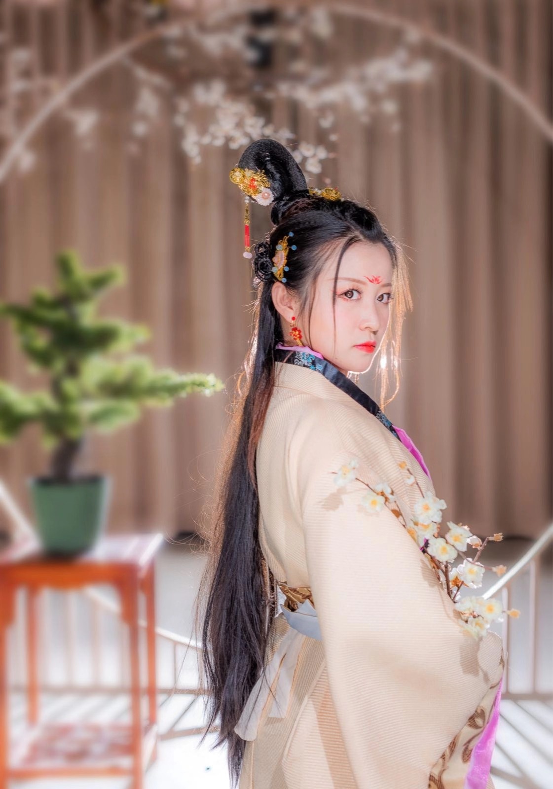 化妆美甲美睫培训